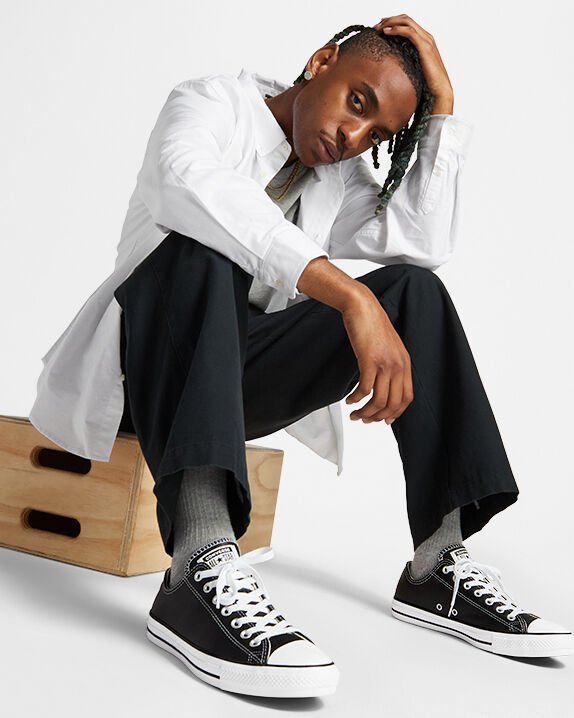 Converse Chuck Taylor All Star Leather Low Top