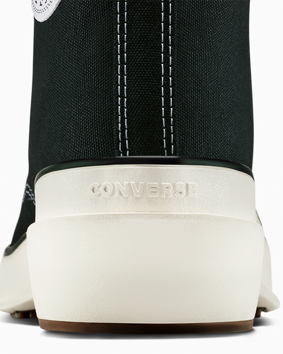 Chuck 70 De Luxe Pointed