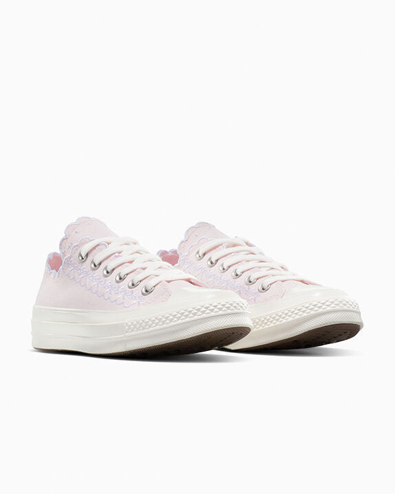 Chuck 70 Embroidered Low Top