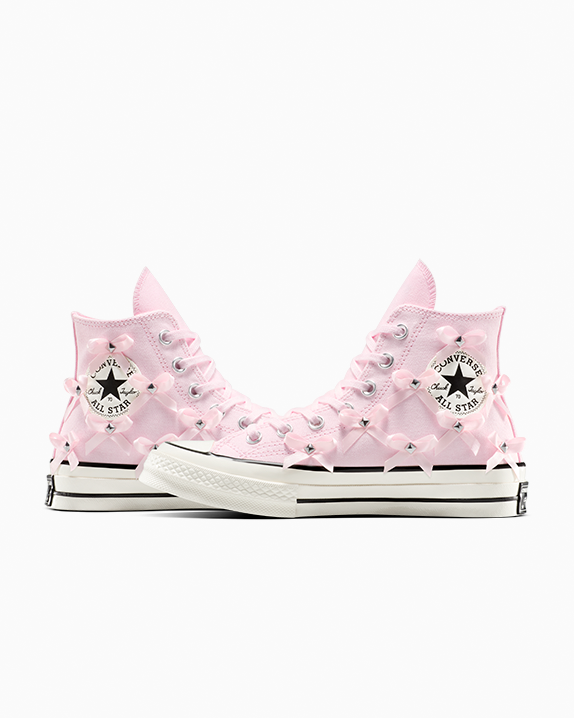 Chuck 70 Bows & Studs