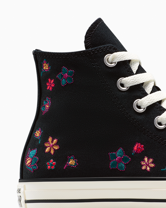 Chuck Taylor All Star Flowers