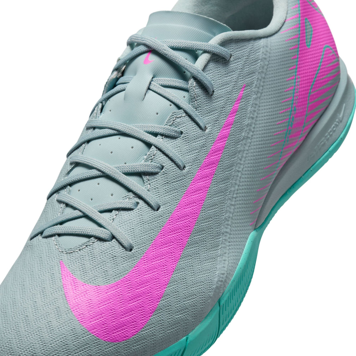 Nike Mercurial Vapor 16 Academy IC Low-Top Soccer Shoes
