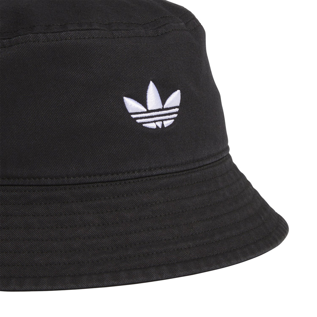 Unisex Trefoil Bucket