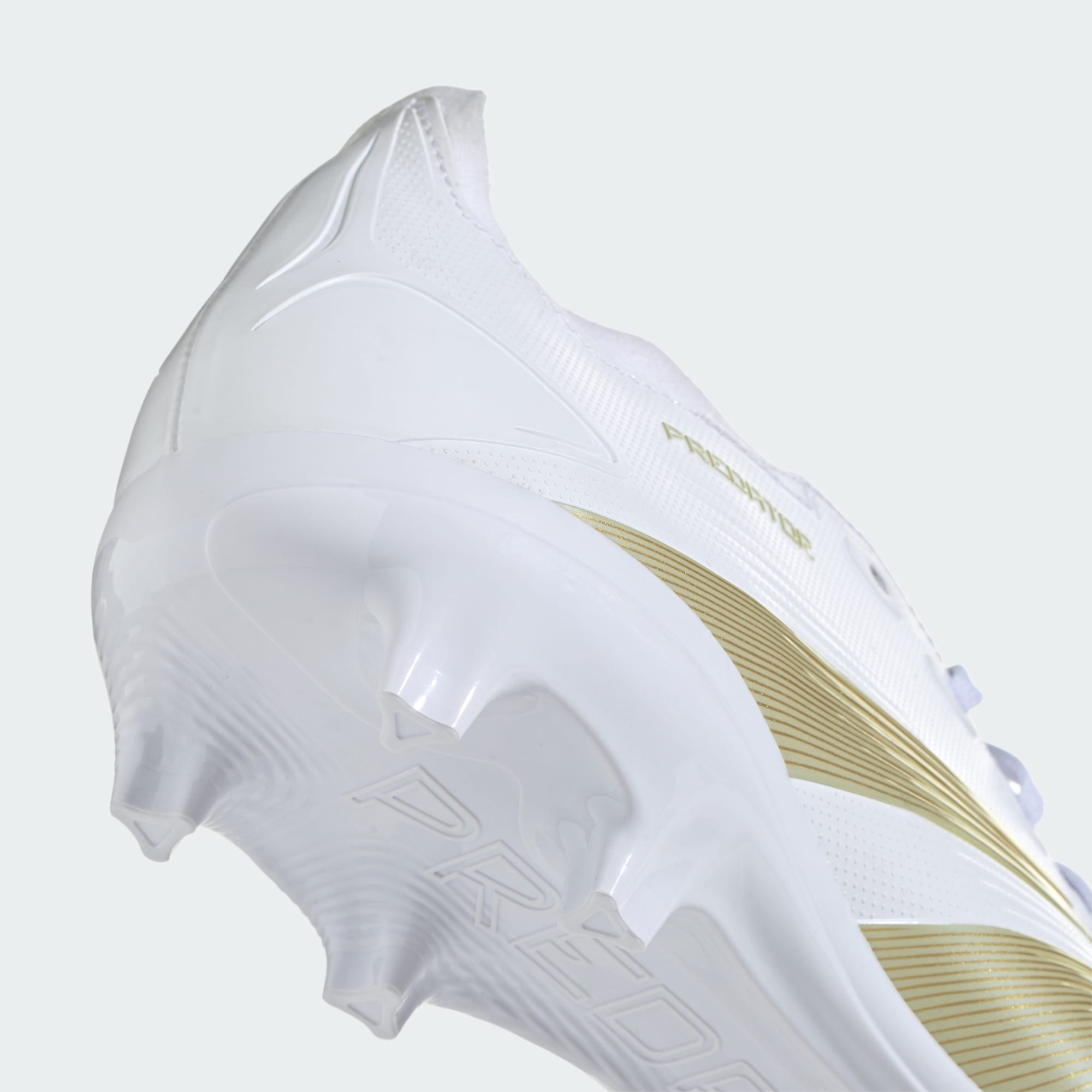 adidas PREDATOR LEAGUE FIRM GROUND SOCCER CLEATS