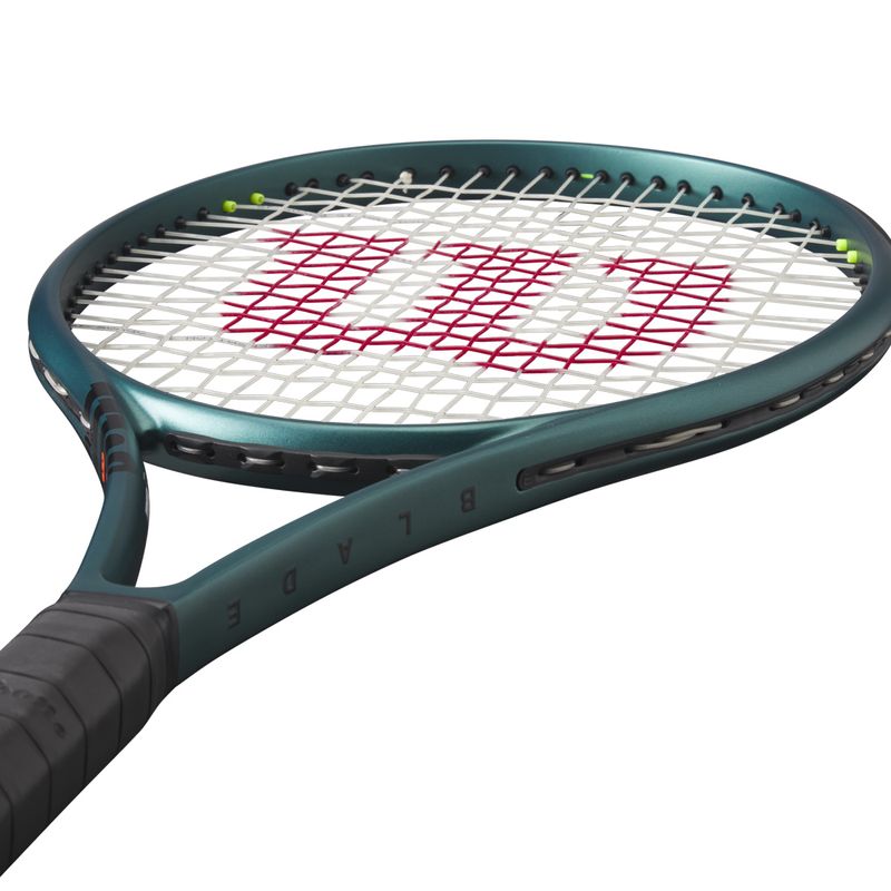 Wilson Blade 100 v9 Tennis Racquet