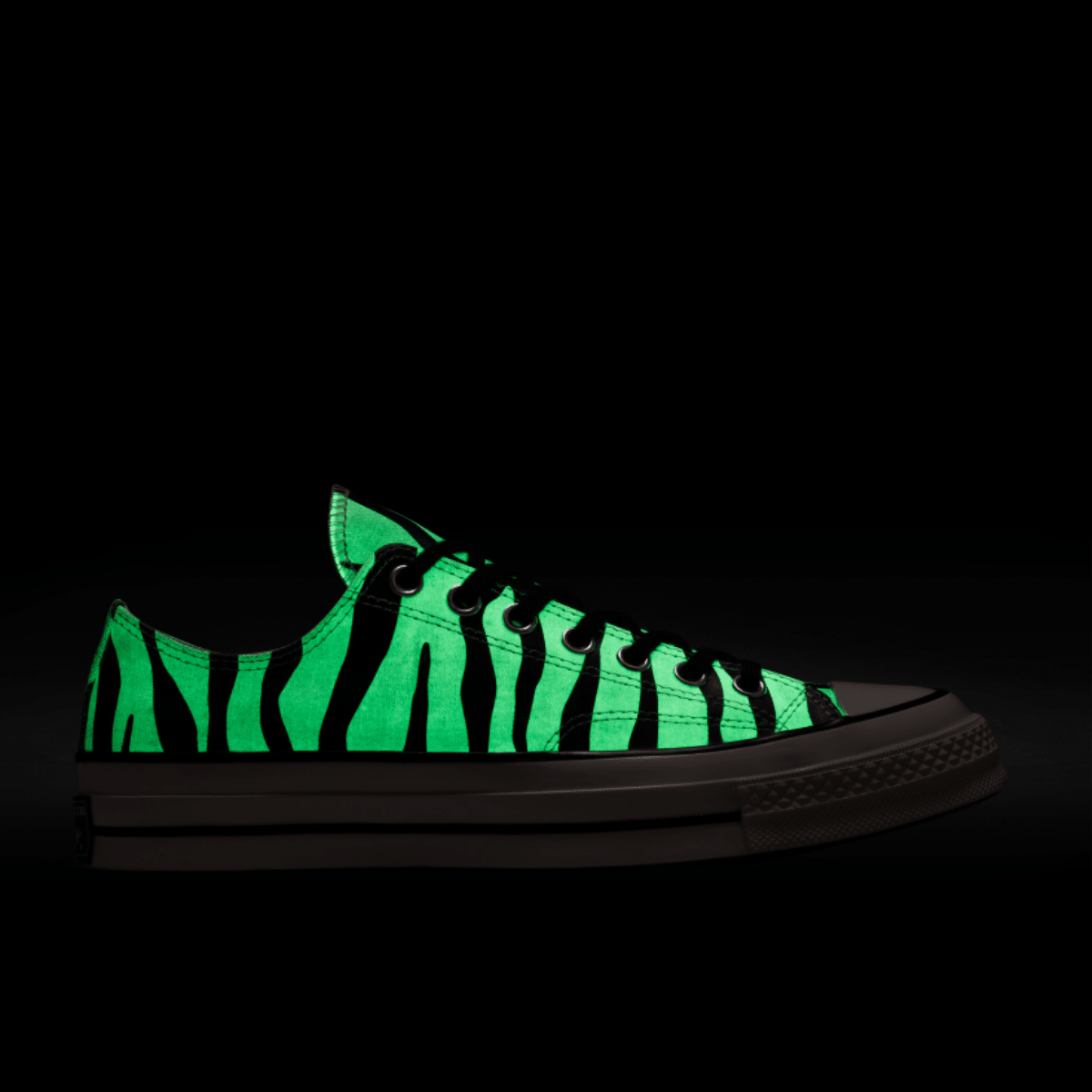 Converse Chuck 70 Glow-In-The-Dark Zebra Print Low Top in Light Dune/Black/Egret